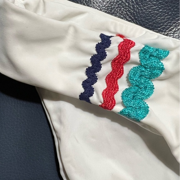 NWT RED CARTER Embroidered Bikini Bottom Size Medium Retail $86 Red White Blue - Picture 5 of 5